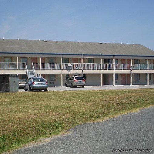 Budget Inn By Oyo Nassawadox Hwy 13 Esterno foto